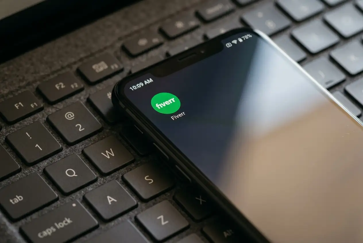 Fiverr's Q3 Revenue and Active Buyers Decline, but Company Beats Estimates and Raises Outlook