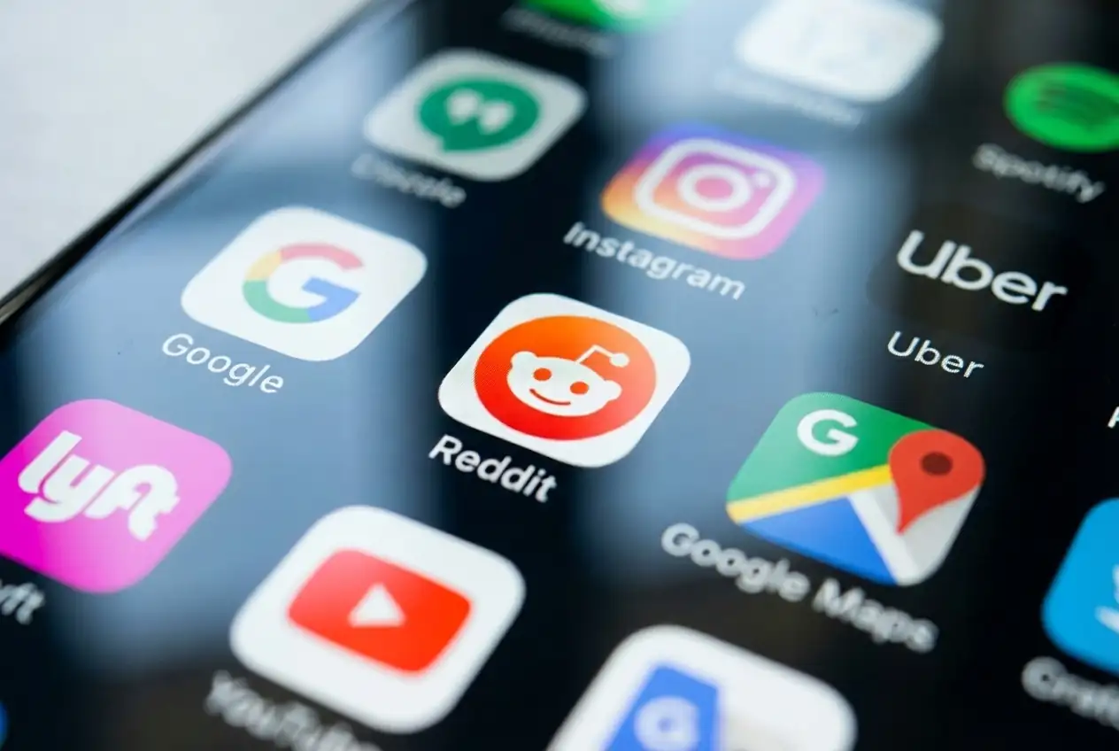 Reddit Launches Global Shopify Integration to Boost E-commerce for Merchants
